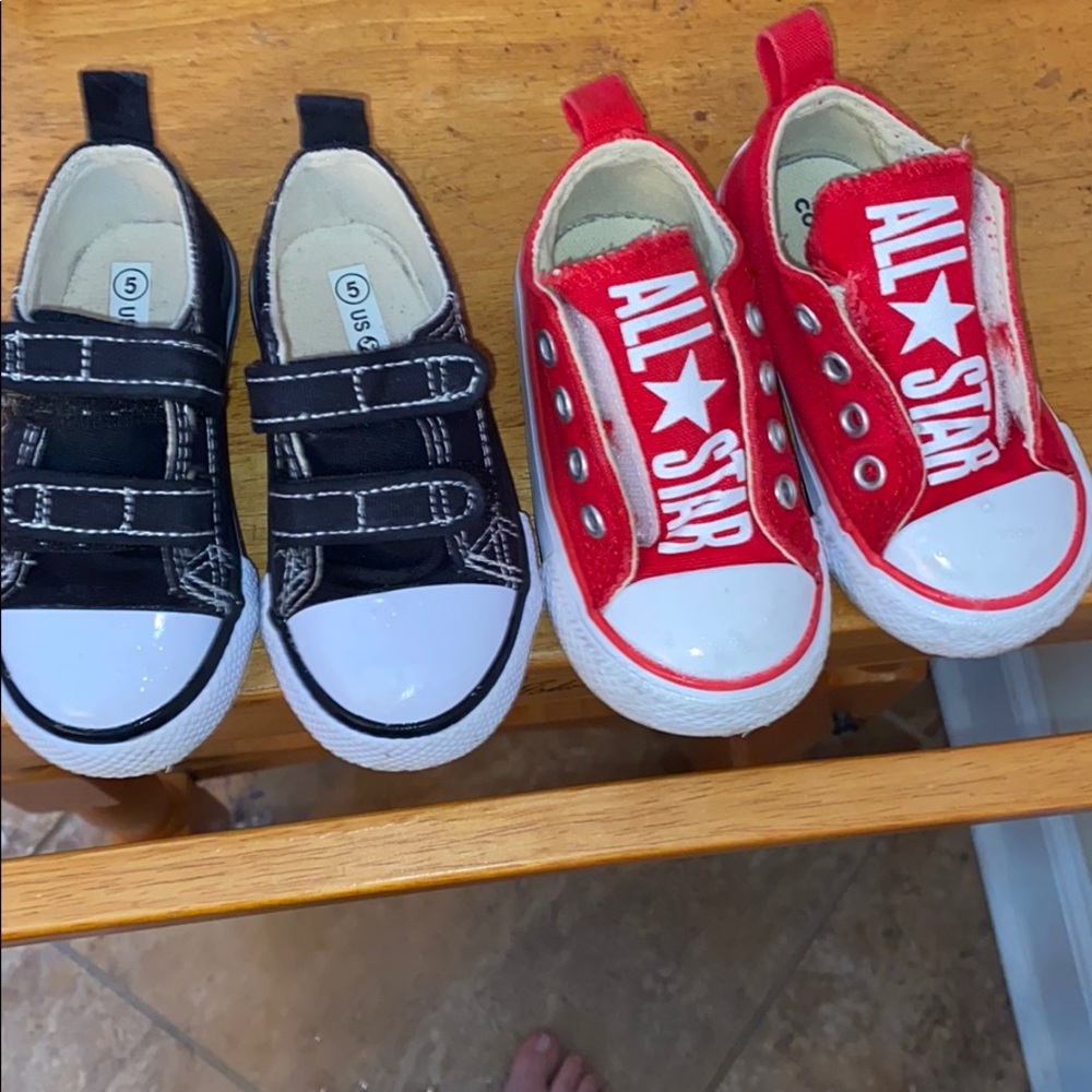 Bundle of toddler sneakers